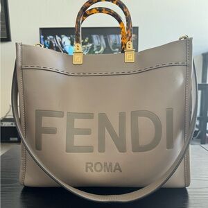 [AUTHENTIC] FENDI - SUNSHINE MEDIUM TOTE